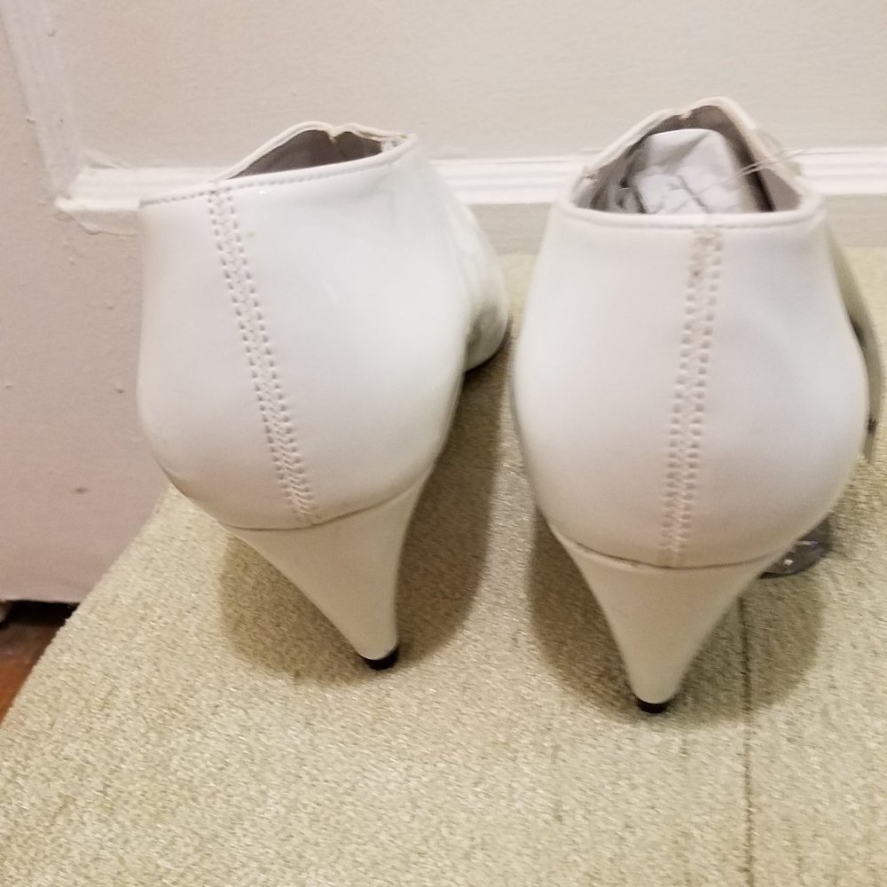 H&M White Patent Booties Ankle Boot Heels Shoes NWT EU 41 US 9 9.5 - Picture 4 of 5